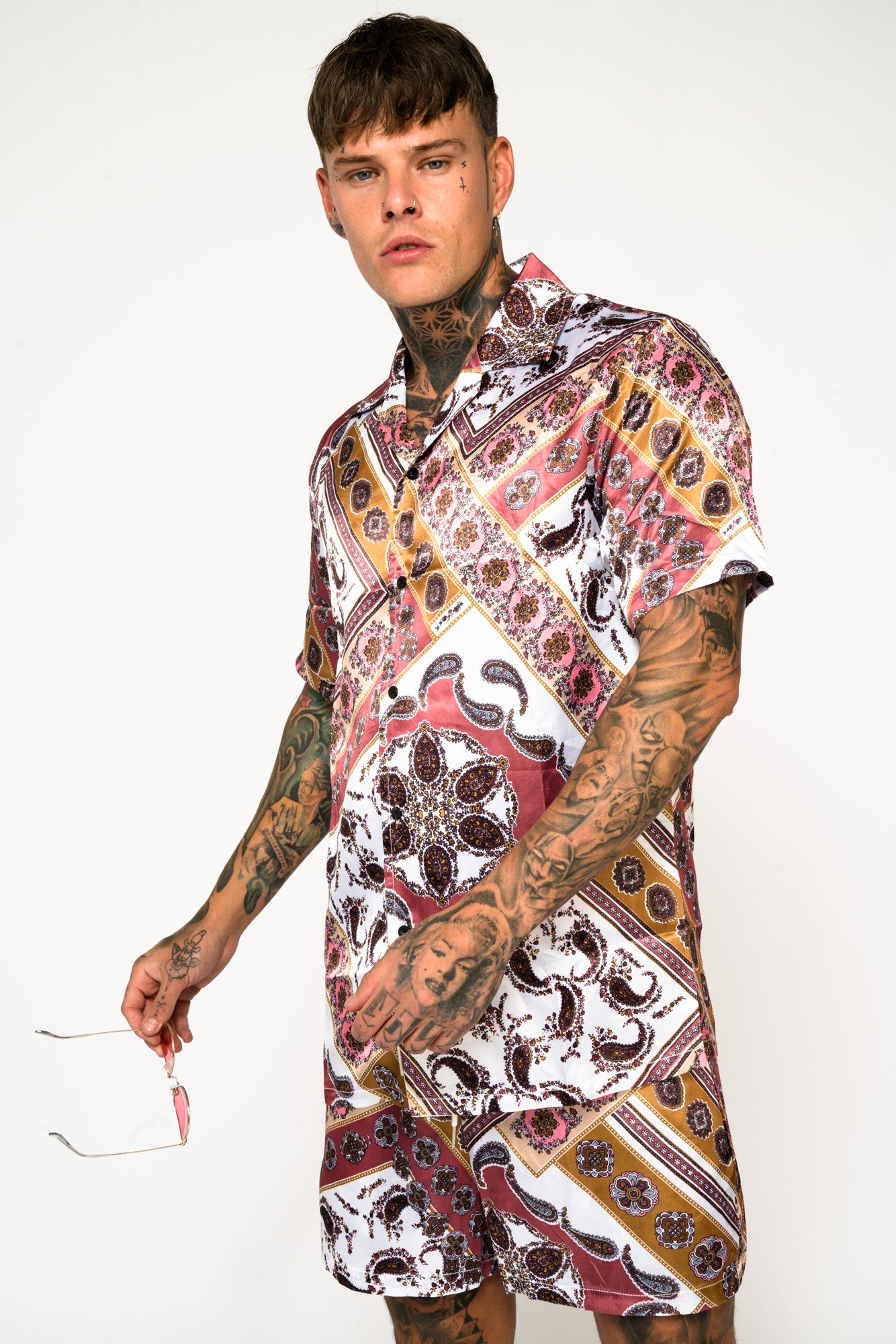 Roadies of 66 - Paisley Print Revere Shorts