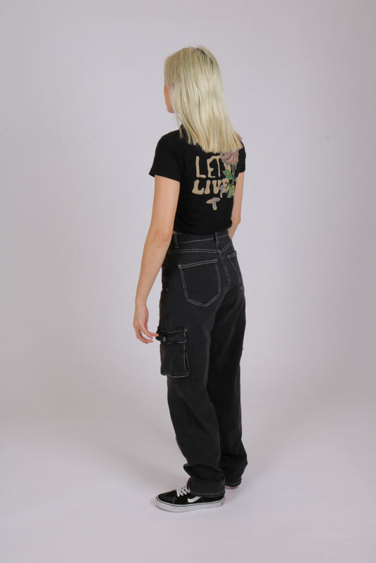 Wide leg cargo jeans in vintage black